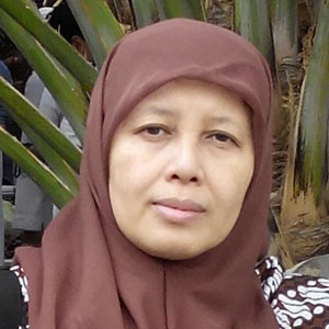 Dr. Nanik Sulistyani, M.Si., Apt.