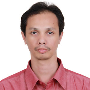 Dr. Fikri Alatas, M.Si Apt.